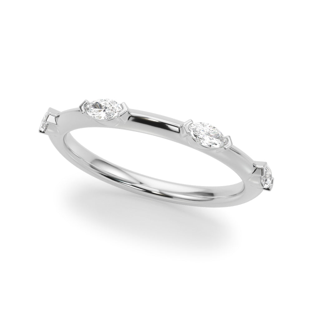 Elegant 14kt White Gold 1/4 Carat TW Diamond Wedding Band - Style 