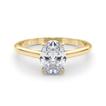 Exquisite 14kt White Gold Solitaire Oval Engagement Ring