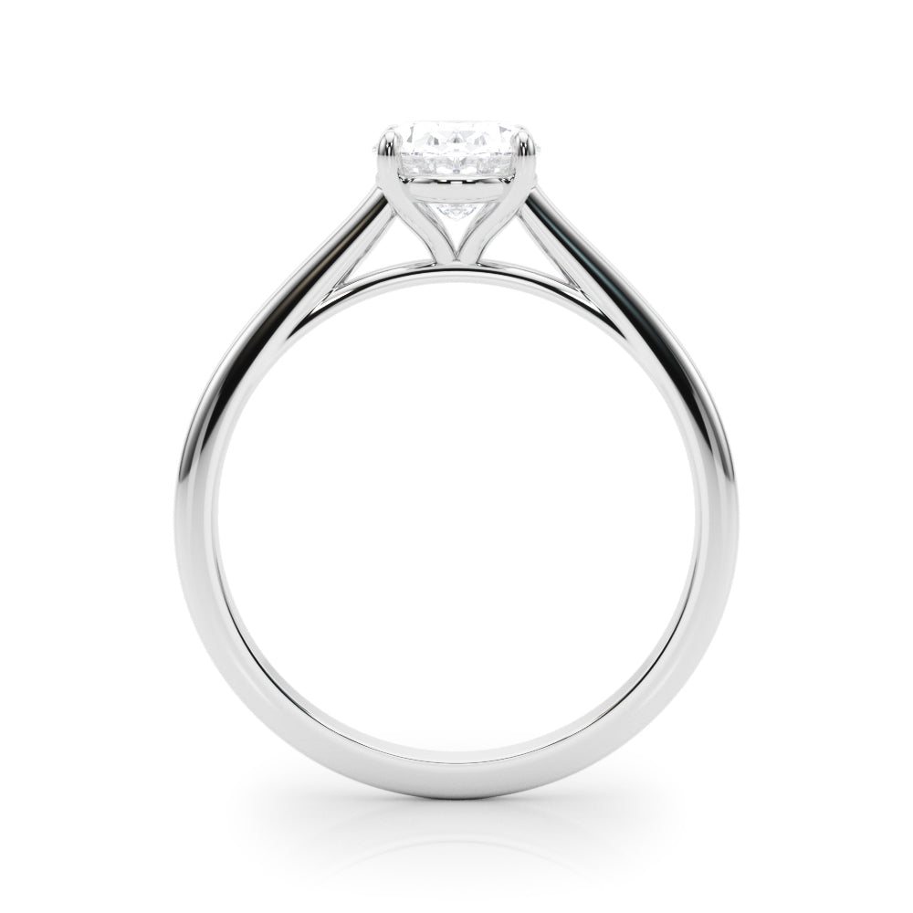Exquisite 14kt White Gold Solitaire Oval Engagement Ring