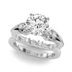 Elegant 14kt Yellow Gold Oval Engagement Ring Semi-Mount with 1/20 ct tw Diamonds